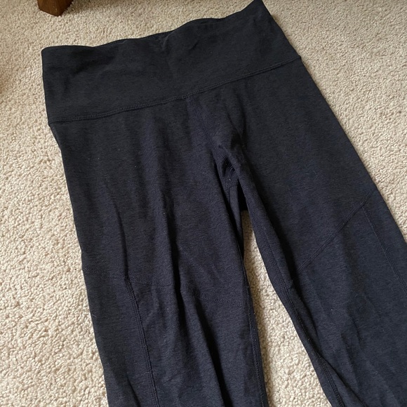 Charcoal Gray Activewear Leggings - Picture 1 of 4